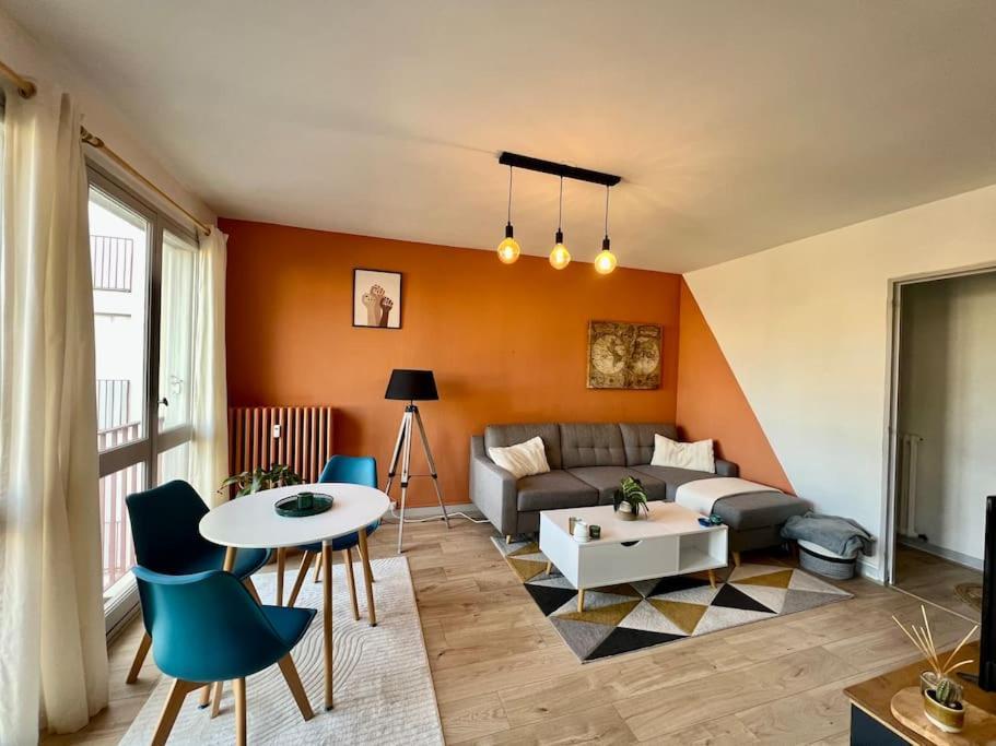 Le P'Tit Anatole - Joli T2 Avec Parking Apartment Poitiers Exterior foto