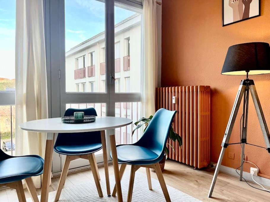 Le P'Tit Anatole - Joli T2 Avec Parking Apartment Poitiers Exterior foto